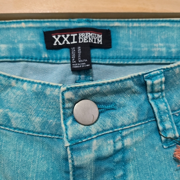 New! F21 Premium Denim - Picture 5 of 9